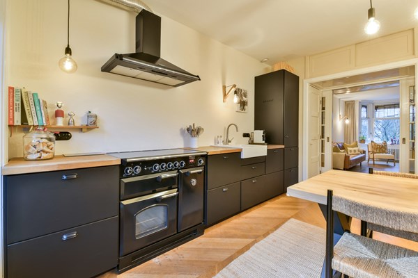 Medium property photo - Antillenstraat 28-2, 1058 HB Amsterdam